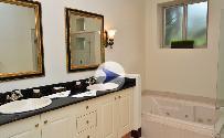 Master Bath Jetted Tub